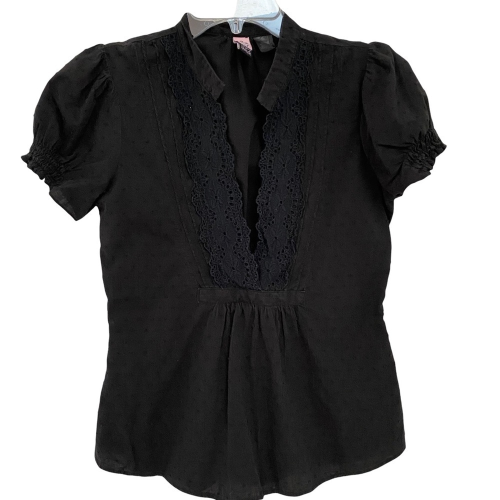 Love on a Hanger Black Swiss Dot Mock Neck Crochet Panel Front Blouse Sz Lg - Picture 4 of 9
